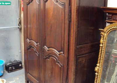 Tables & Cabinets