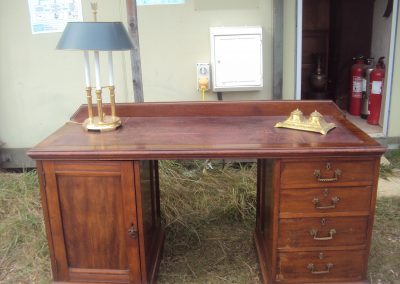 Tables & Cabinets