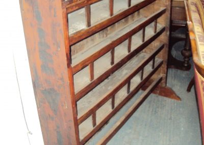 Tables & Cabinets