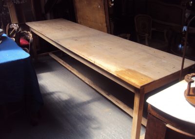 Tables & Cabinets