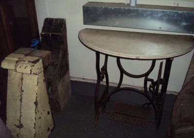Tables & Cabinets