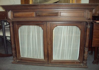 Tables & Cabinets