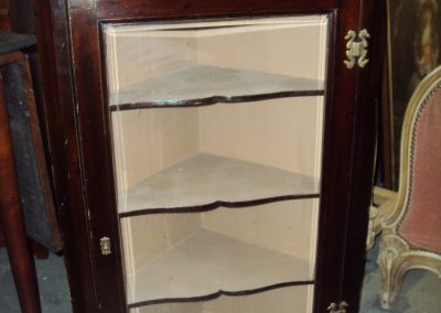 Tables & Cabinets
