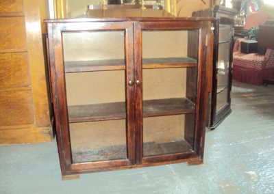 Tables & Cabinets