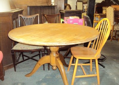 Tables & Cabinets