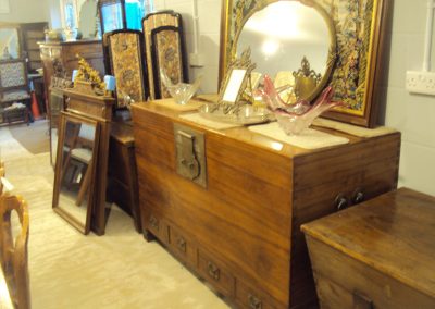 Tables & Cabinets