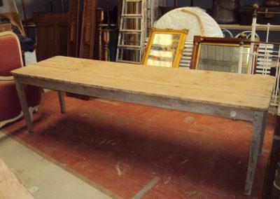 Tables & Cabinets
