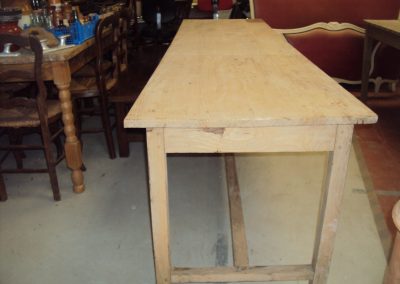 Tables & Cabinets
