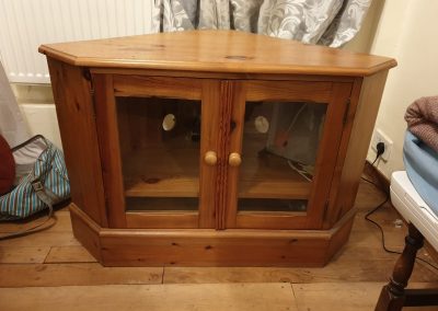 Tables & Cabinets