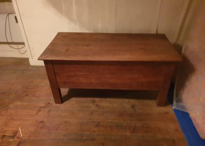 Tables & Cabinets