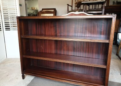 Tables & Cabinets