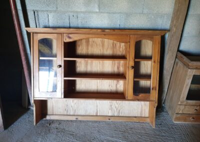 Tables & Cabinets