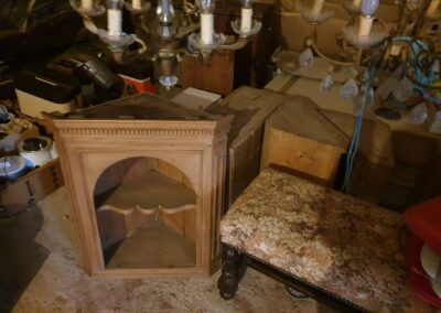Tables & Cabinets