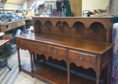 Tables & Cabinets